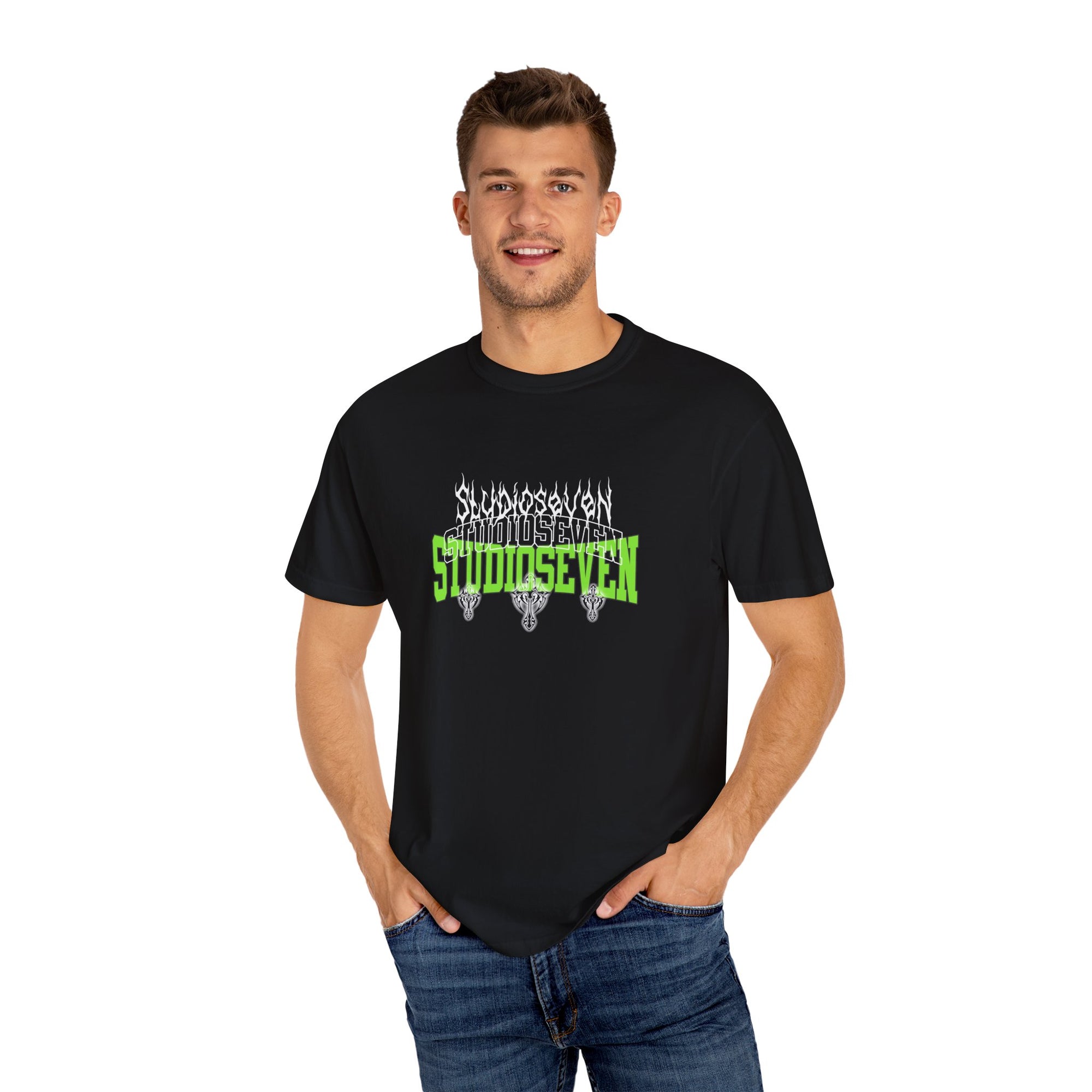 Studio Seven Black & Green Graphic Tee.